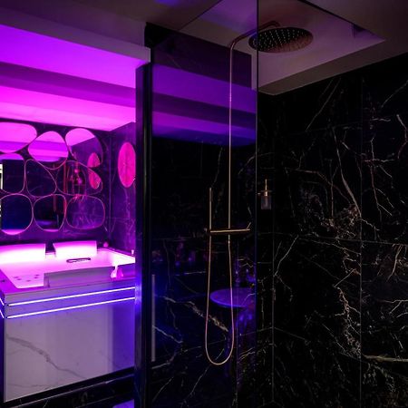 Love Room “La Nuit De Reve” Centre Historique ペルピニャン エクステリア 写真